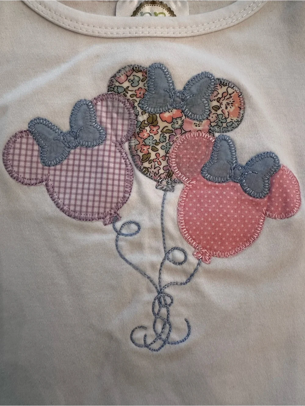 Girls White Top and Floral Shorts Minnie Mouse Balloon Set Pink & Blue size 5/6